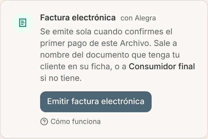 Tarjeta Factura electrónica antes de emitirse, con el botón Emitir factura electrónica