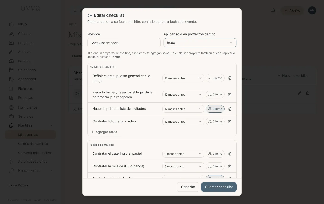 Ventana Editar checklist con el nombre, Aplicar solo en proyectos de tipo Boda y las tareas del hito 12 meses antes, cada una con su hito y el botón Cliente