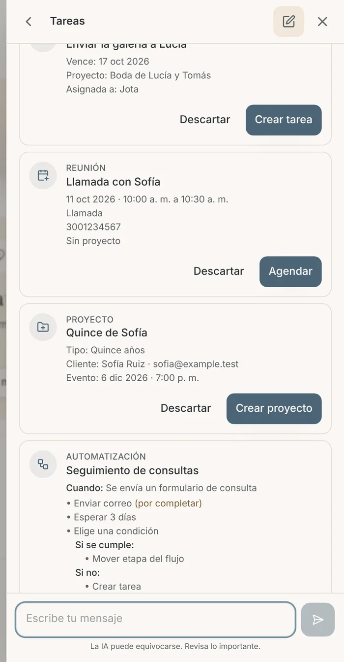 Tarjeta del asistente con una automatización: el disparador Llega un formulario de consulta y sus pasos, con el botón Crear automatización