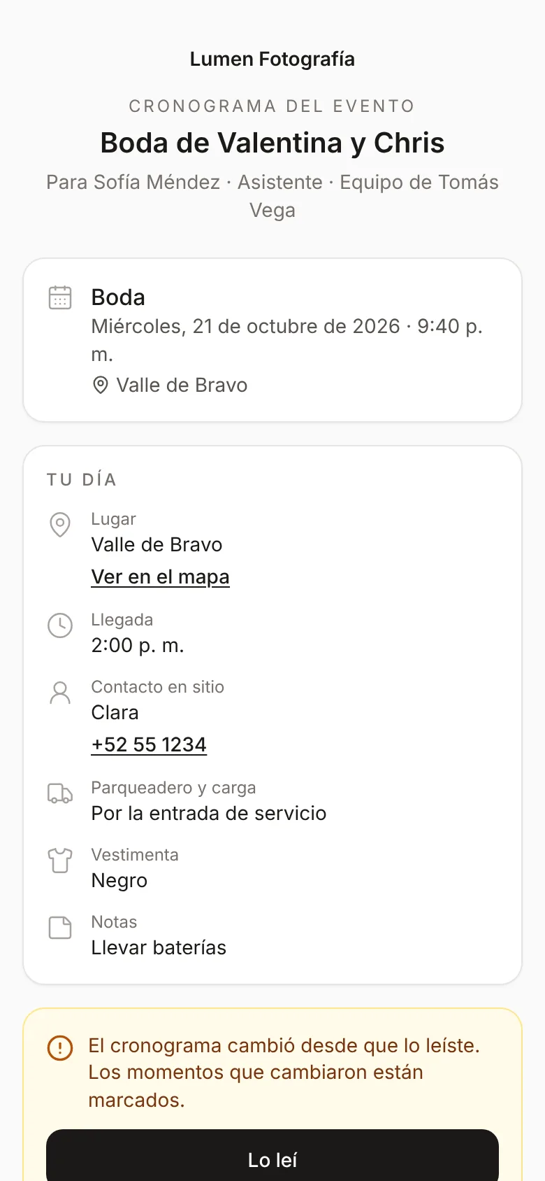 Cronograma del evento en el celular para la asistente del proveedor, con la ficha del día y el aviso de que el cronograma cambió y el botón Lo leí